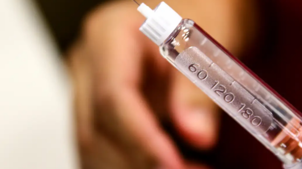 Anvisa aprova registro do Ozivy, primeira caneta de semaglutida sintética do Brasil