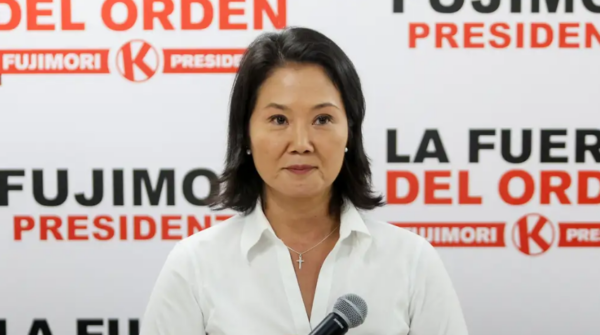Keiko Fujimori vence eleição presidencial no Peru após apuração acirrada e assume liderança histórica