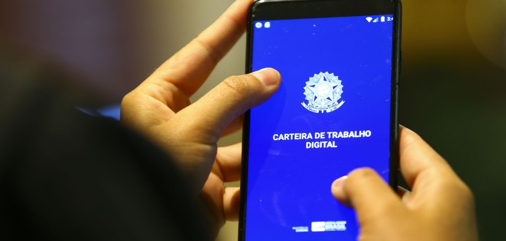 Brasil registra 62,2 milhões de empregos formais em 2026 e setor público impulsiona crescimento