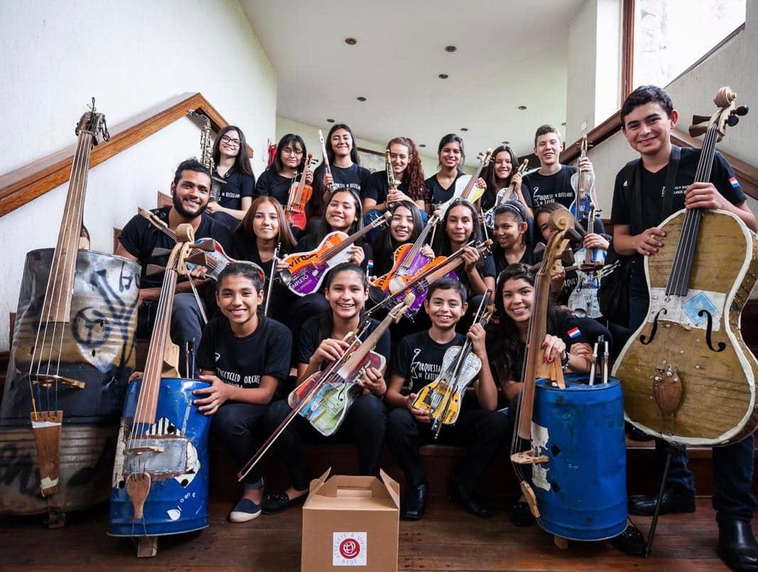 Orquestra que emocionou o mundo com instrumentos reciclados será atração da FLIB 2026 em Bonito