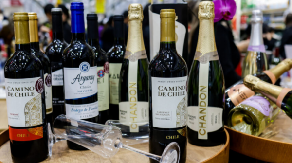 Festival Mundo dos Vinhos chega à unidade Coronel Antonino com degustações e atrações culturais em Campo Grande