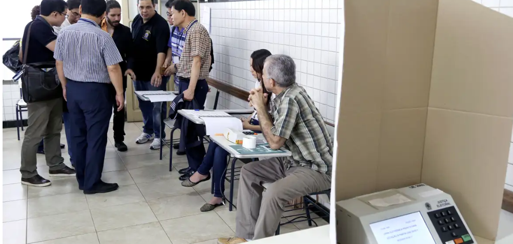 Justiça Eleitoral começa convocação de mesários para as eleições de outubro; veja como funciona