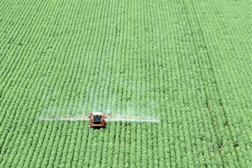 Agronegócio concentra R$ 7,7 bilhões em financiamentos do Plano Brasil Soberano após tarifaço dos EUA