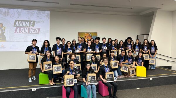 Fundação Manoel de Barros abre inscrições para o 10º Concurso de Redação com bolsas de estudo para estudantes de MS