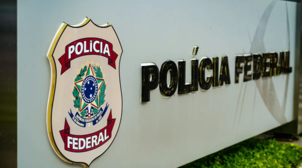 PF faz buscas após suspeita de plano contra embaixada e consulados dos EUA no Brasil
